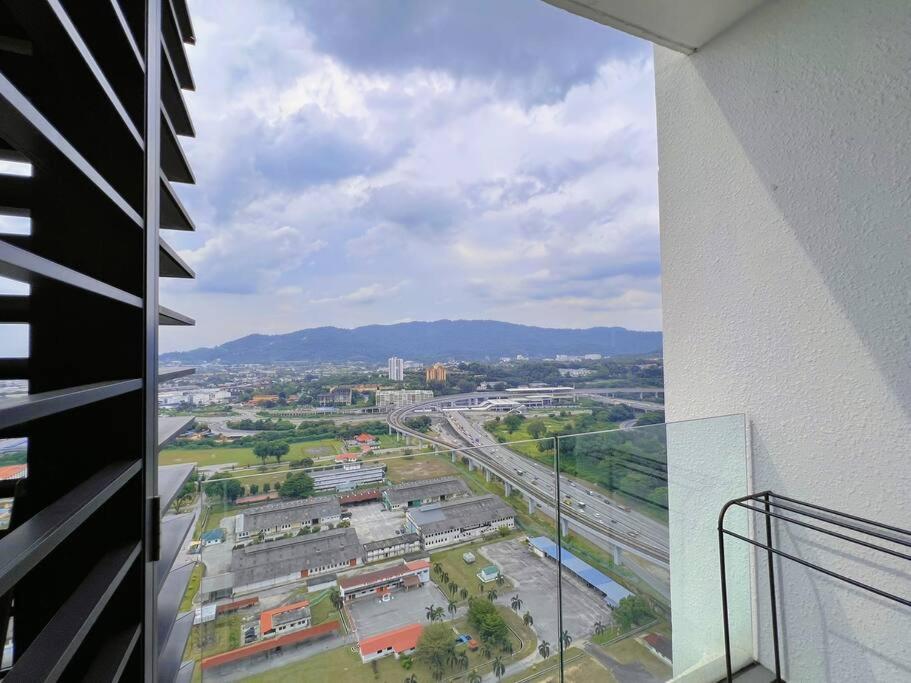 Heritage Studio With Balcony D'Sara, Direct Mrt Kampung Selamat, Near Thomson And Sungai Buloh Hospital Shah Alam Bagian luar foto